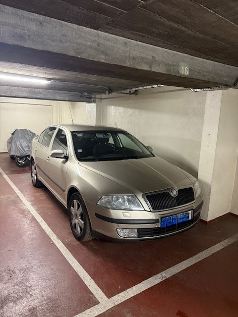 PARIS XII – PARKING DOUBLE