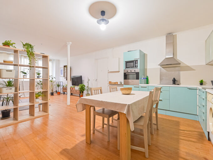 appartement dans le 75011 à Paris de 92m²