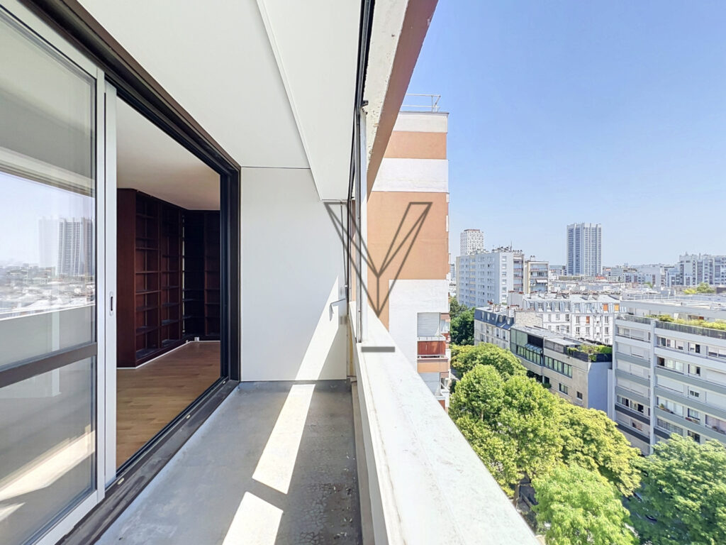 Vue plein ciel exceptionnelle – Appartement fonctionnel