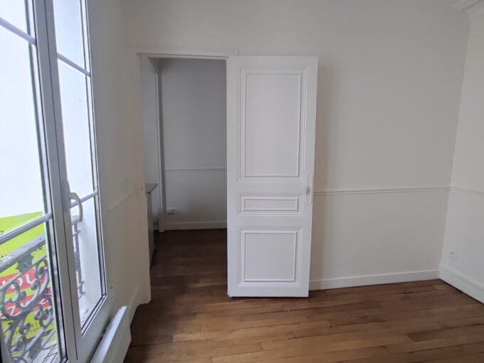 appartement dans le 75011 à Paris de 24.29m²