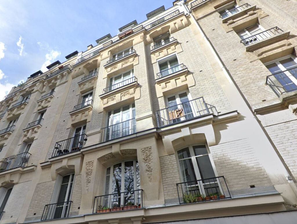 Avant Première  Un 3 pièces à 365.750 EUR – Paris XX – Villag