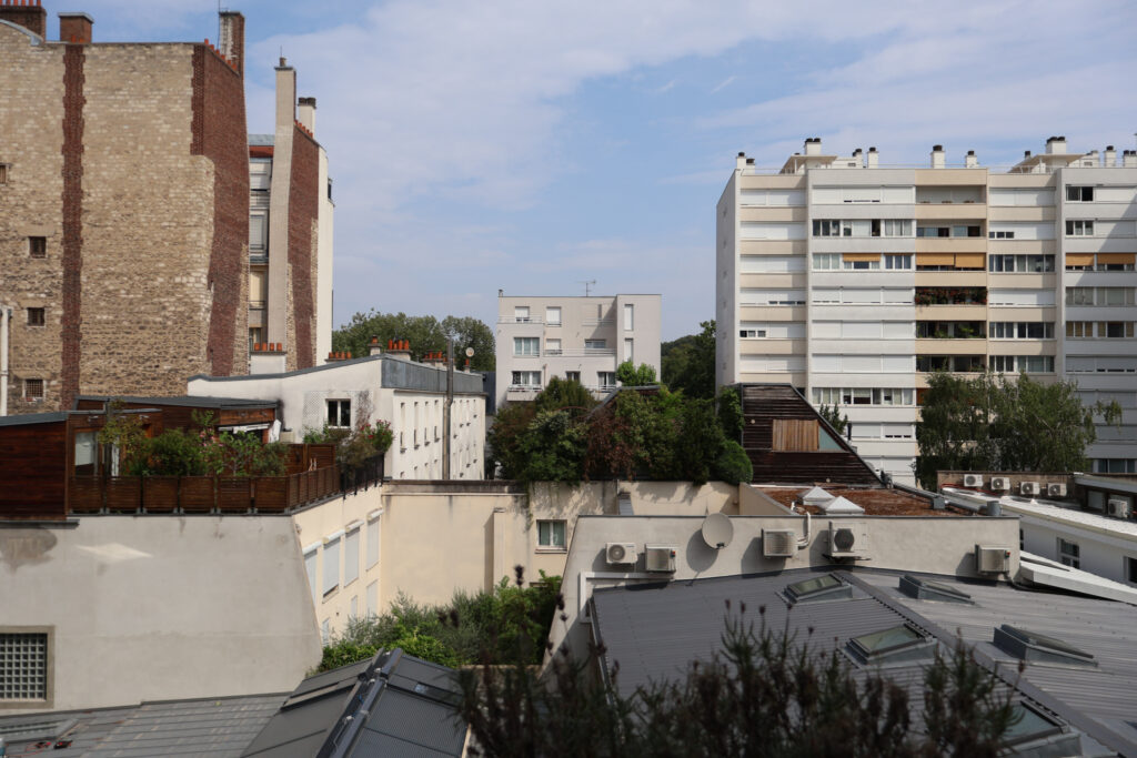 Paris 20e   Charmant 2 pièces meublé avec vue dégagée, proch