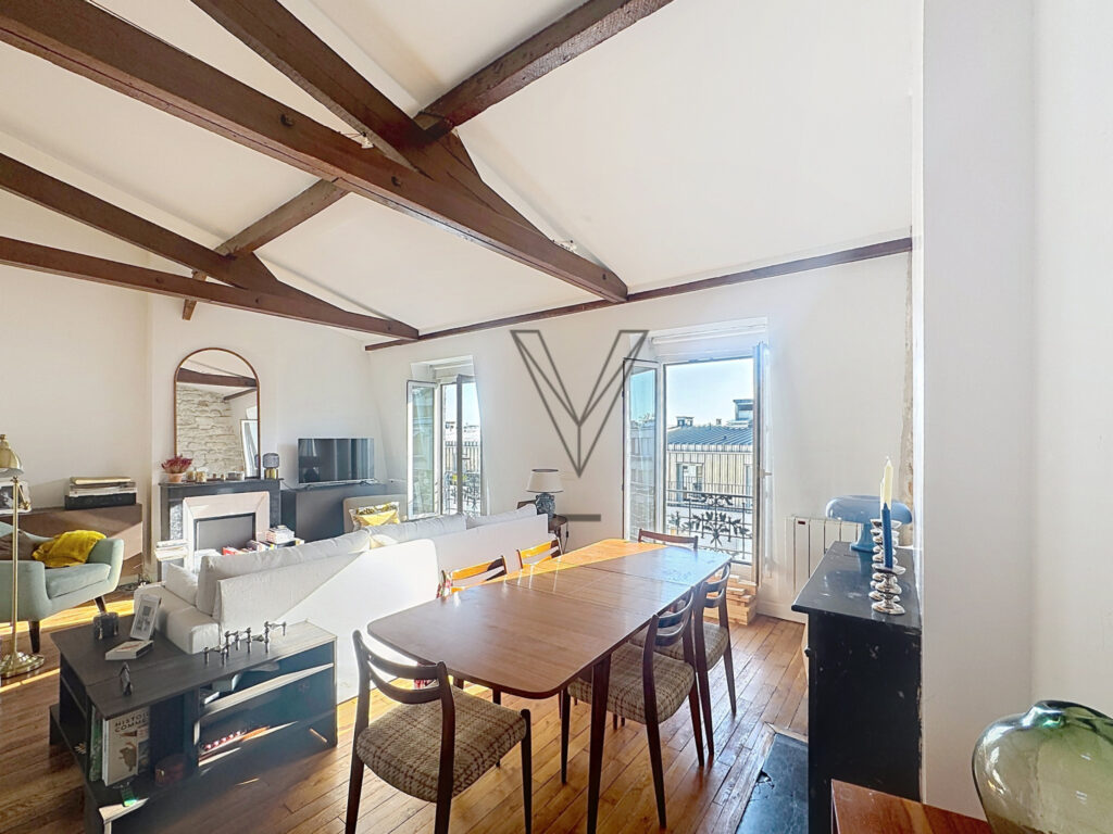 Dernier étage, le charme de l&rsquo;ancien pour ce bel appartement